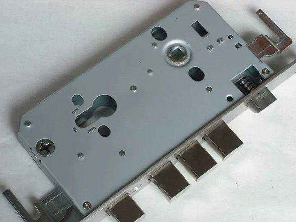 桥西24小时上门开锁公司